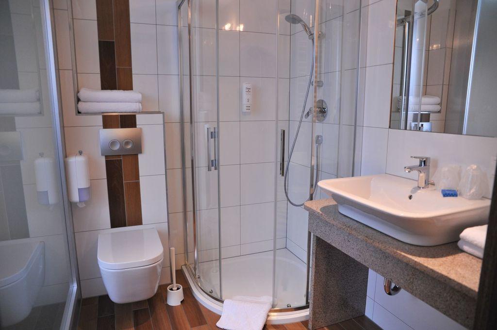 Oswald Arena Hotell Jemielnica Eksteriør bilde